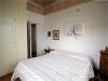 Camera ovest, ingresso
