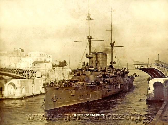 2122C_RN_Regina_Margherita_1901_corazzata_ponte_girevole_1908_Taranto.jpg